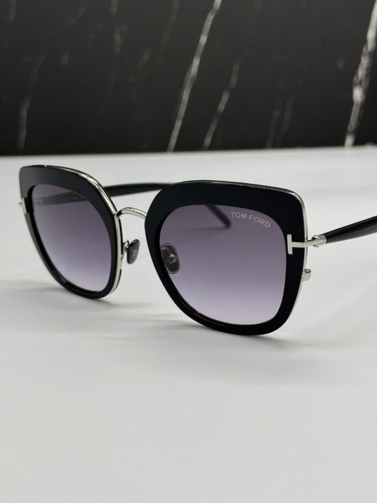 NEW TOM FORD VIRGINIA TF945 05B WOMEN BLACK SUNGLASSES TOM FORD FT0945/S main image 4
